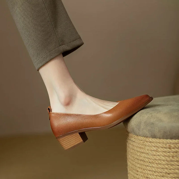 Gwendolen | Classic Chic Pumps
